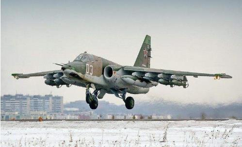 打不烂的白嘴鸭——苏-25攻击机