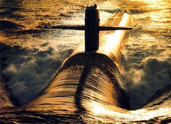 美国俄亥俄级导弹核潜艇可配备154枚“战斧”巡航导弹，是世界上配备巡航导弹最多的核潜艇