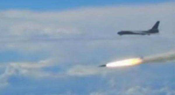 简析鹰击12超音速反舰导弹为何被称为“航母杀手”？