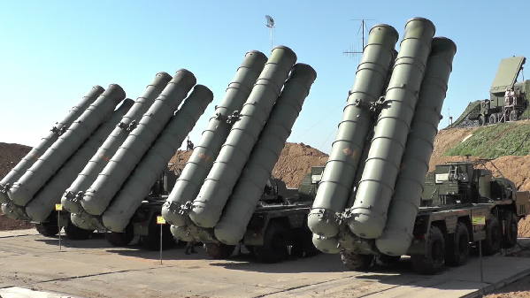 俄高官：去年向中国运S400导弹受损 新货很快上路