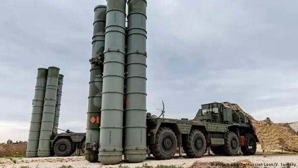 专家点评俄军列装“松树”防空导弹系统