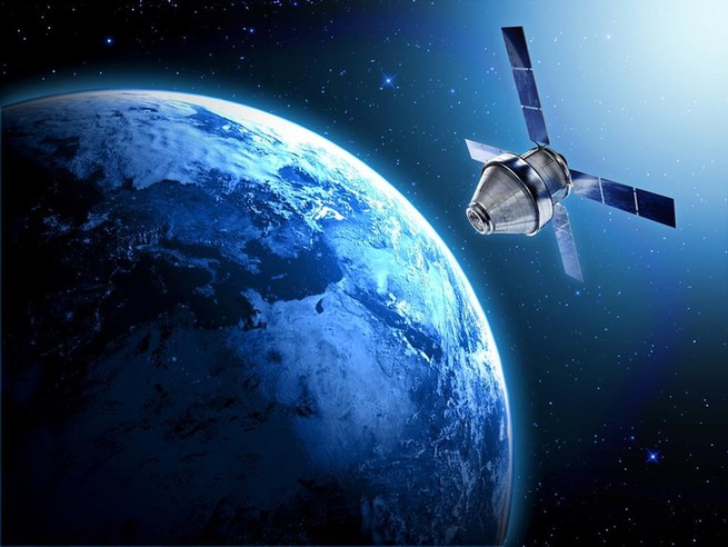 人造卫星本身有没有动力系统？