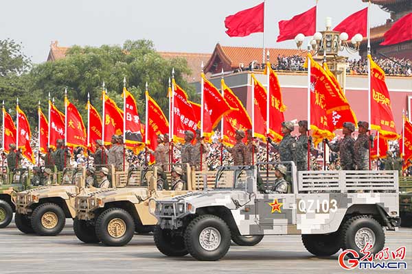军事科技前沿特别节目：新中国成立70周年阅兵看国防建设（上）