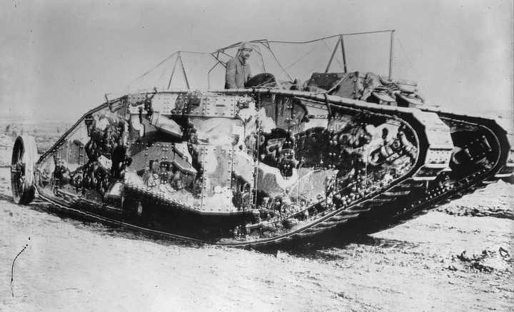 世界战史中的经典战役（一）索姆河战役：“陆战之王”坦克初显神威