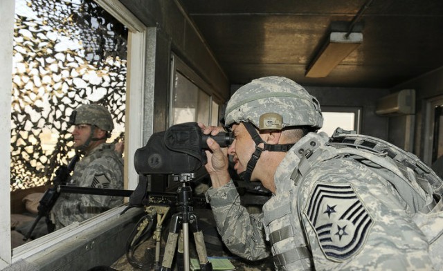 揭秘美海军陆战队特种作战单兵装备①比狙击镜更牛的观靶镜