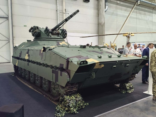 炮车底盘的凯夫拉-E步兵战车性能几何？