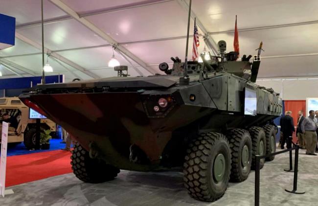 美国海军陆战队新型两栖轮式装甲车