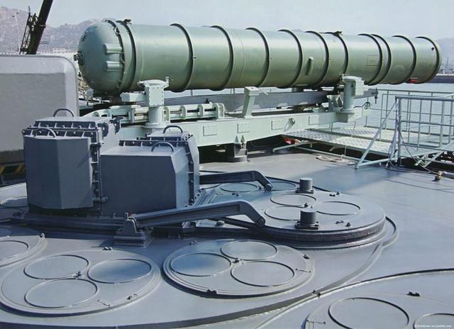 【科普中国军事科技】军迷常说的“巧克力”舰船垂发装置霸气在哪儿？