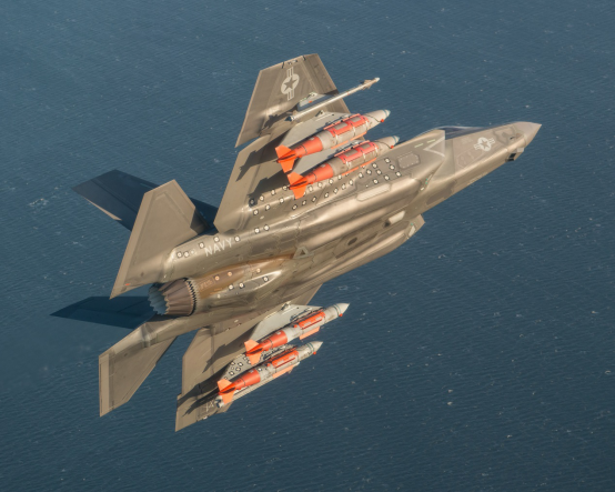 “闪电”变“肥电”，F-35为何还是如此受欢迎？