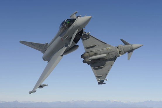 欧洲战斗机，EF2000“台风”