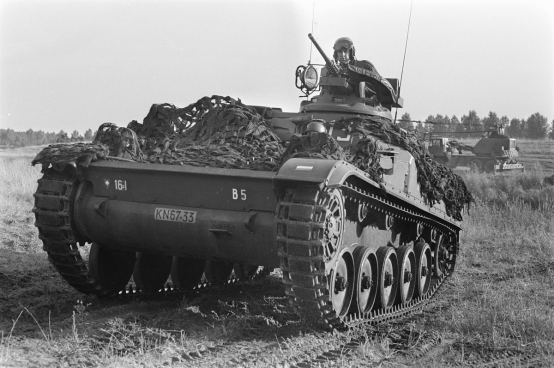法国步兵战车amx10p图片