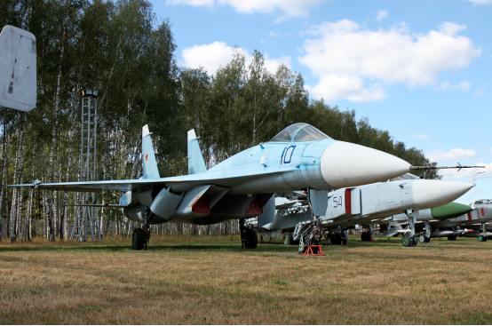 隐身空战来临，苏-27家族还能在俄罗斯飞多久？